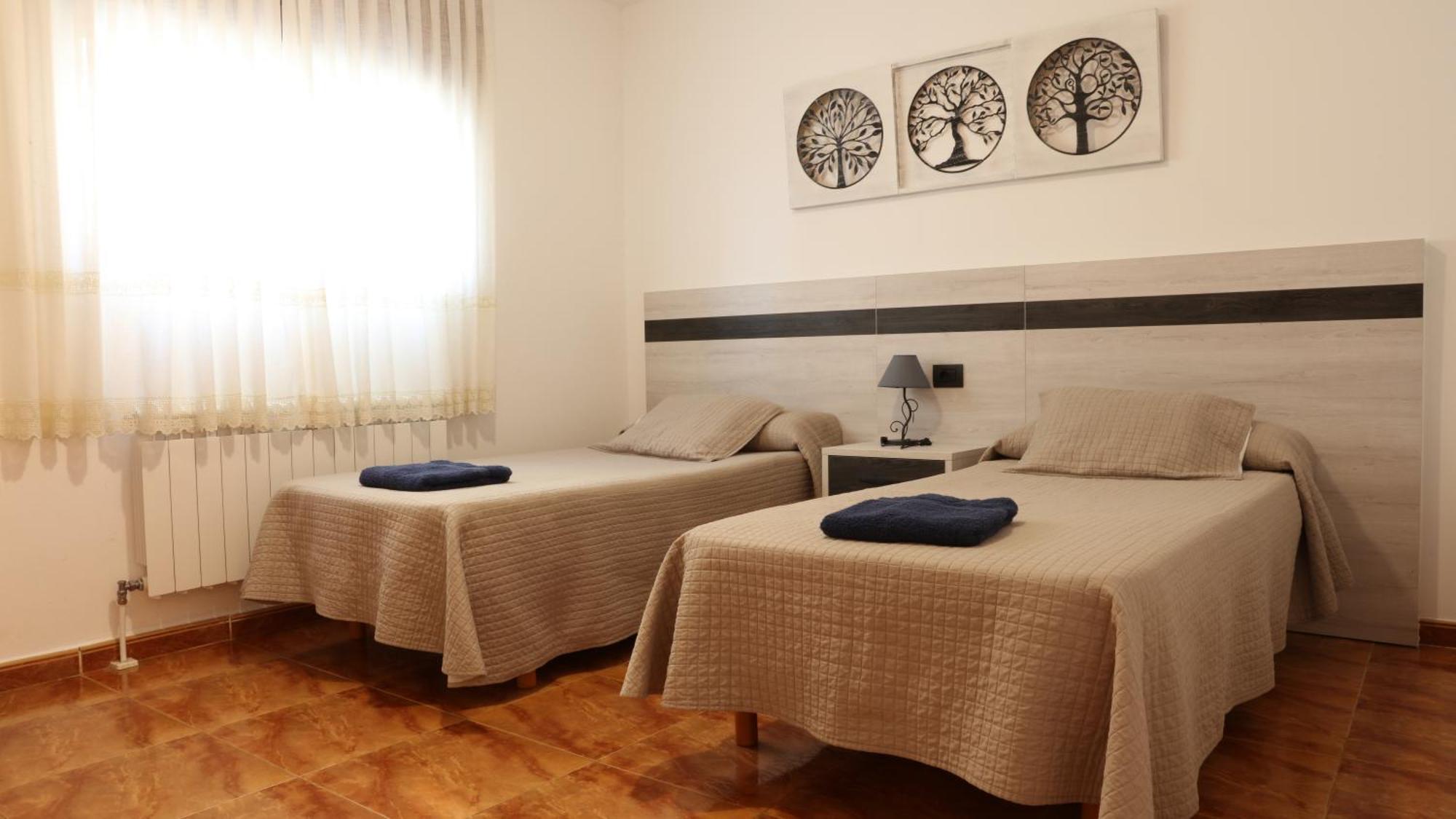 Pension Albergue Gonzar Portomarín Extérieur photo